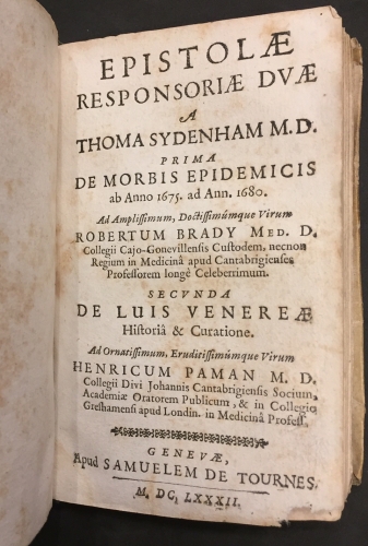 Portada de Opuscula Omnia: Dissertatio Epistolaris de Observationibus Nuperis circa Curationem Variolarum Confluentium, nec non de affectione Hysterica. Tractatus de Podragra et Hydrope. Epistolae Responsoriae, de Morbis Epidemicis, Luis Venereae Historia & Curatione - Thomas Sydenham