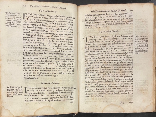 Portada de Volum e Recopilacio de Tots los Furs y Actes de Cort que tracten dels negocis y affers respectants a la Casa de la Diputacio y Generalitat de la Ciutat y Regne de Valencia en execucio del Fur 83 de les Corts del Any 1604 - Guillem Ramon Moral de Almenar