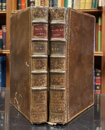 Portada de Aur. Theodosii Macrobii Opera ad optimas editiones collata praemittitur notitia literaria accedunt indices Studiis Societatis Bipontinae - Macrobio