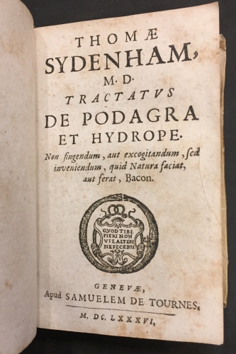 Portada de Opuscula Omnia: Dissertatio Epistolaris de Observationibus Nuperis circa Curationem Variolarum Confluentium, nec non de affectione Hysterica. Tractatus de Podragra et Hydrope. Epistolae Responsoriae, de Morbis Epidemicis, Luis Venereae Historia & Curatione - Thomas Sydenham