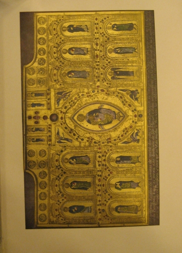Portada de El Santuario De San Miguel De Excelsis (Navarra) y su Retablo Esmaltado. Estudio Comparativo Entre los esmaltes De San Miguel y Los M�s importantes que Existen En Espa�a y en El Extranjero - S. Huici y V. Juaristi
